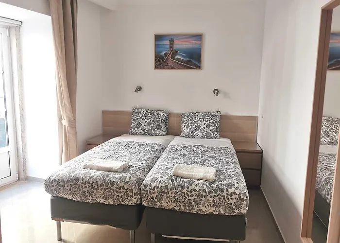 City Inn 招待所 4*