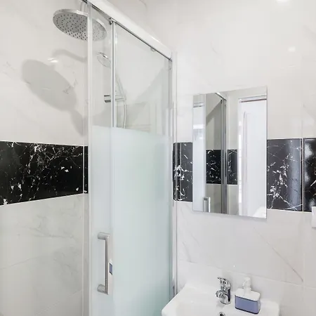 בית הארחה City Inn 3*