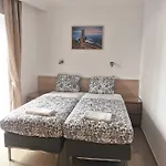 City Inn ゲストハウス 4*